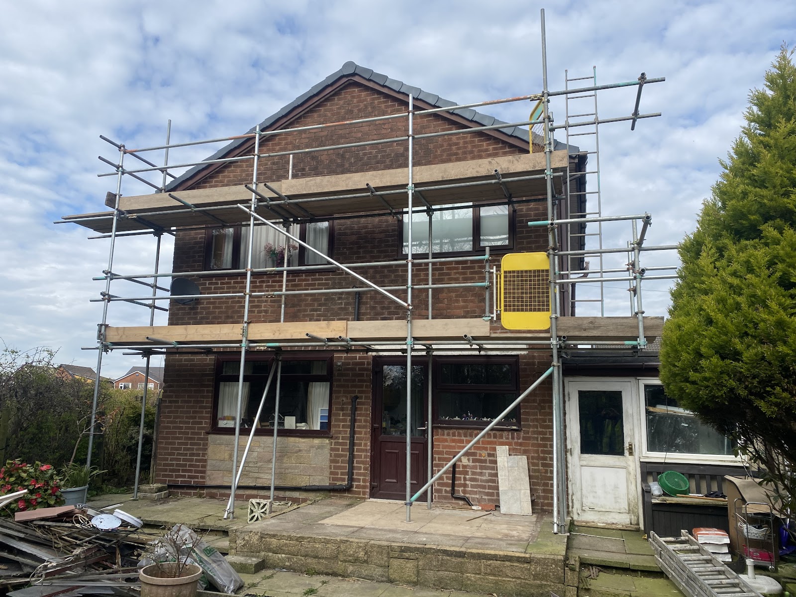 Gutter & fascia scaffolding